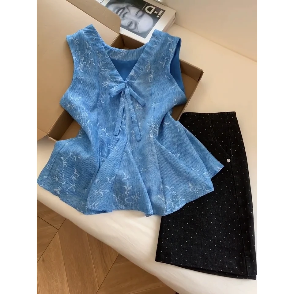 蓝色碎花吊带背心女夏季新款小众设计感甜美减龄辣妹外穿短款上衣