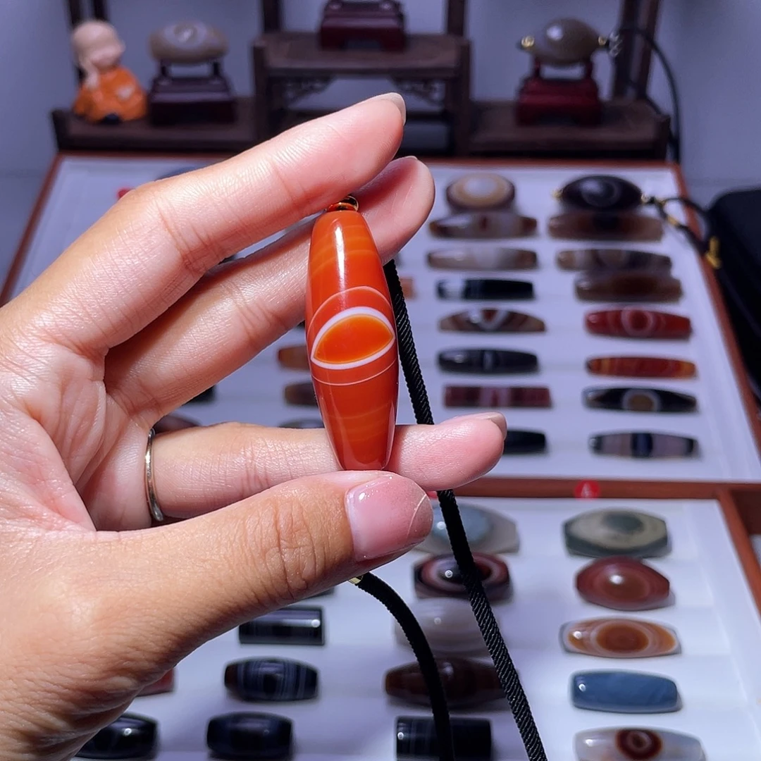 玛瑙/玉髓未镶嵌吊坠(赠链)