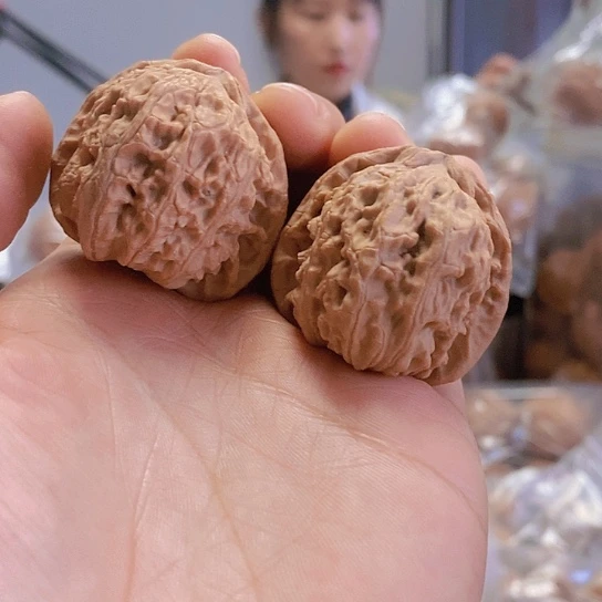 【闪购商品】把件文玩核桃37白狮子