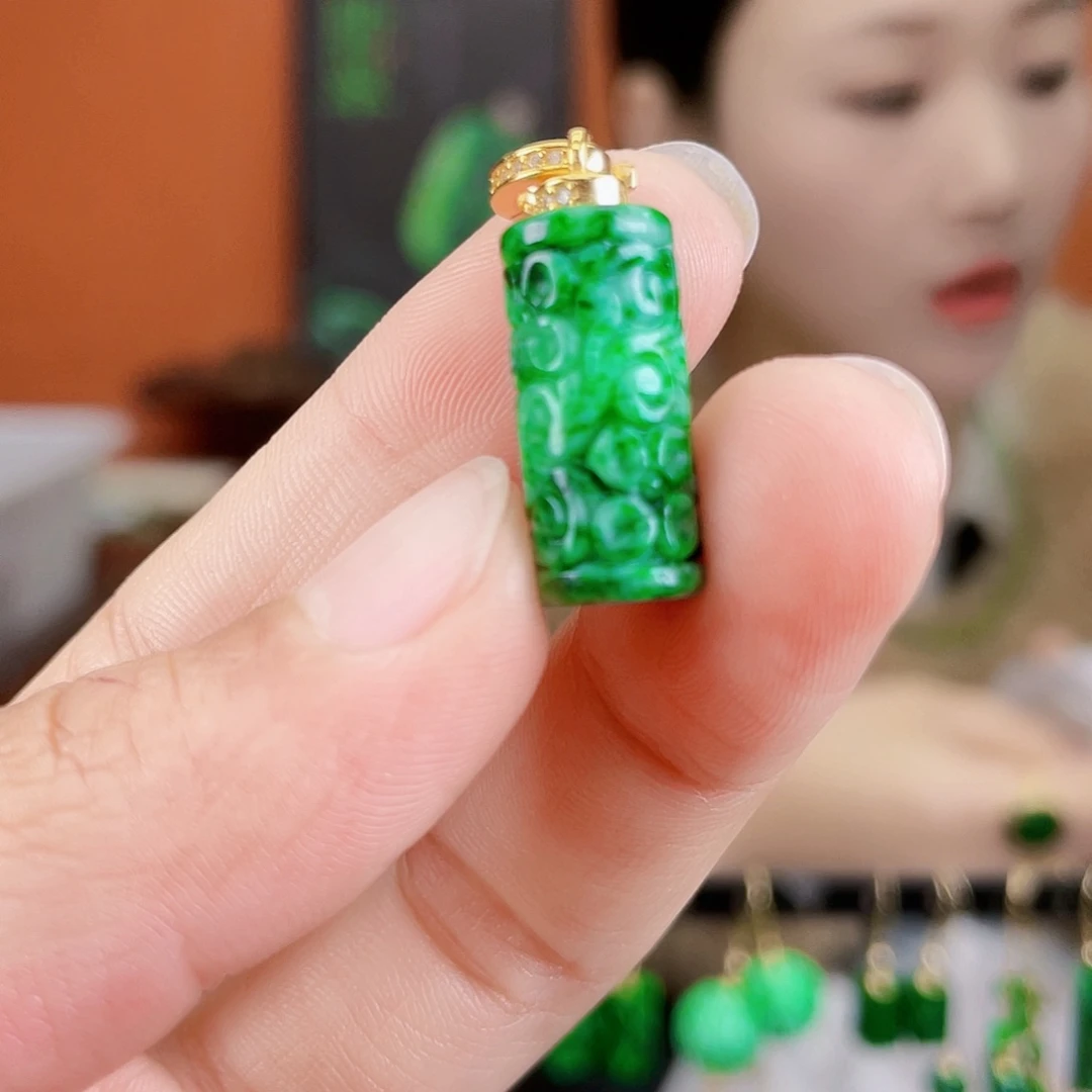 翡翠未镶嵌耳饰饰品