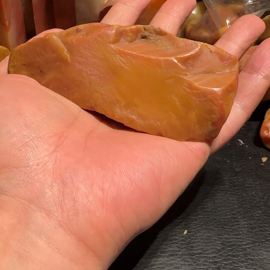 老挝石六*摆田黄原石，