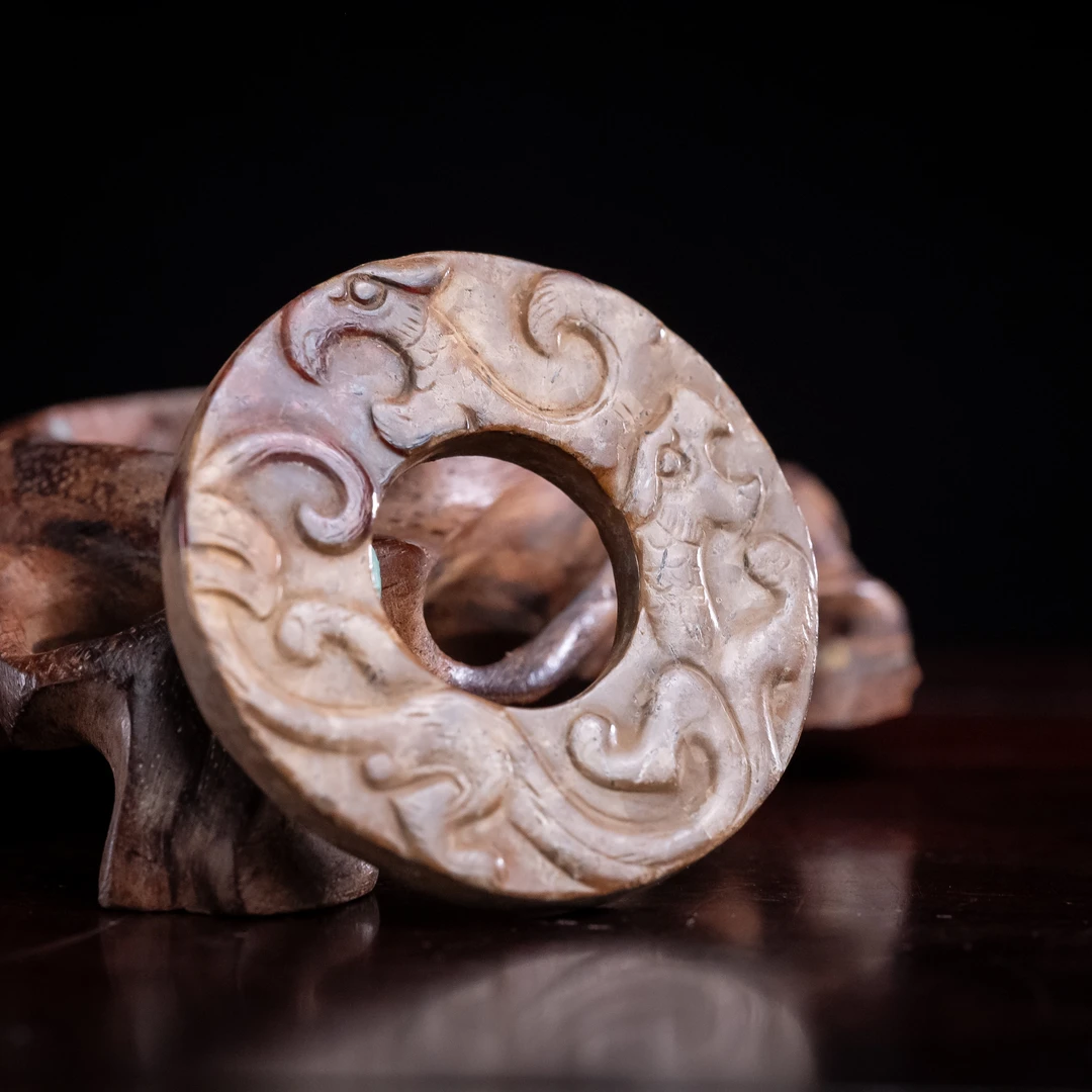 明代和田玉龙纹玉璧-CS