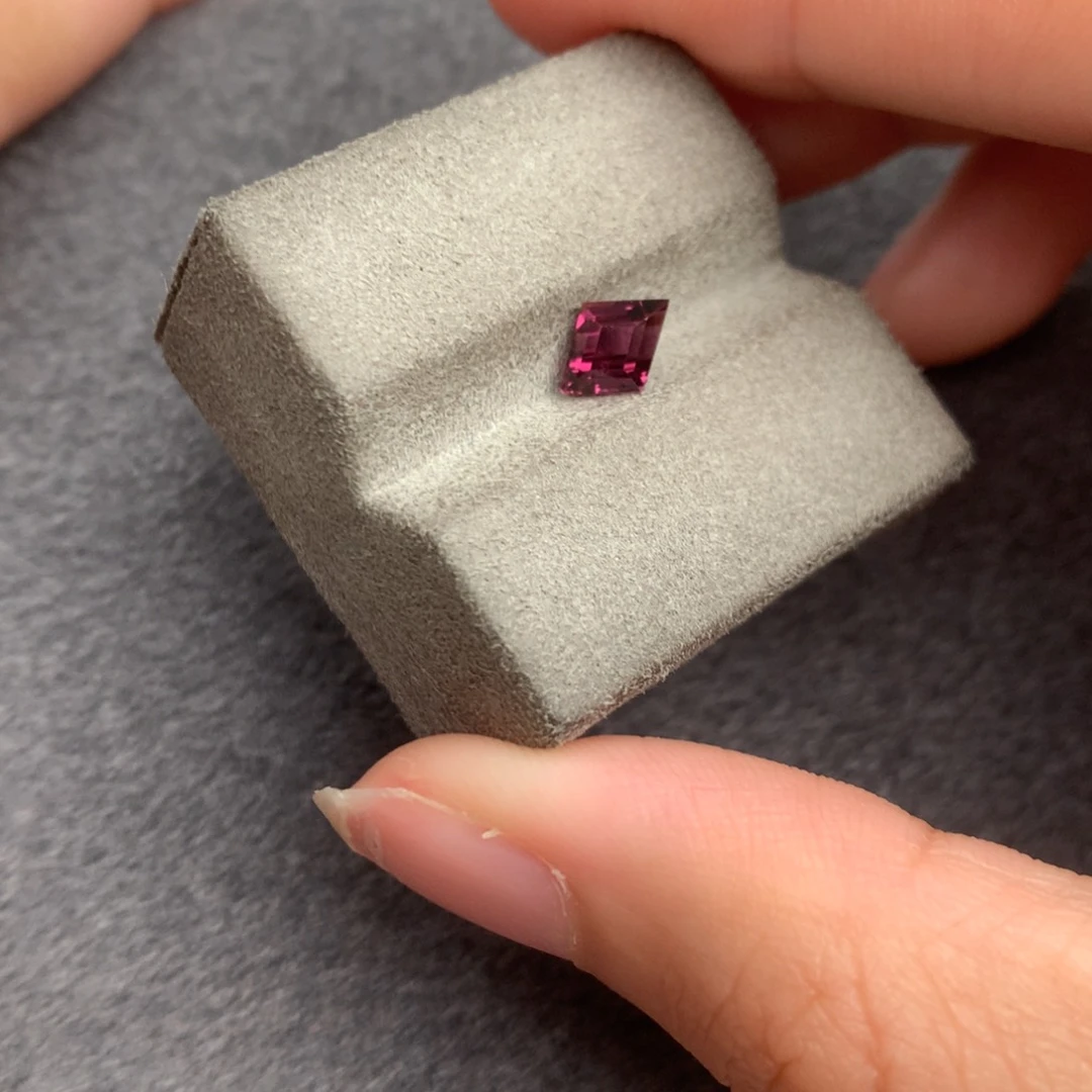 裸石尖晶石0.96ct