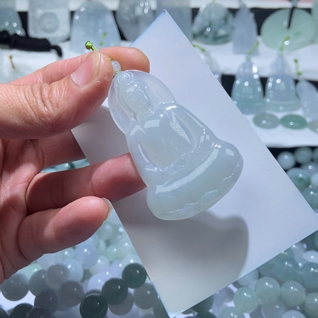 定制翡翠未镶嵌素衣观音