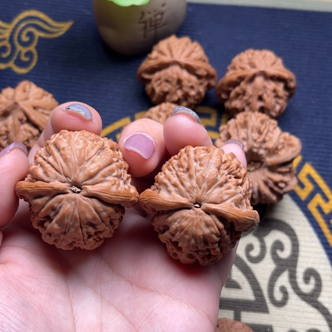 核桃高端文玩莲花38