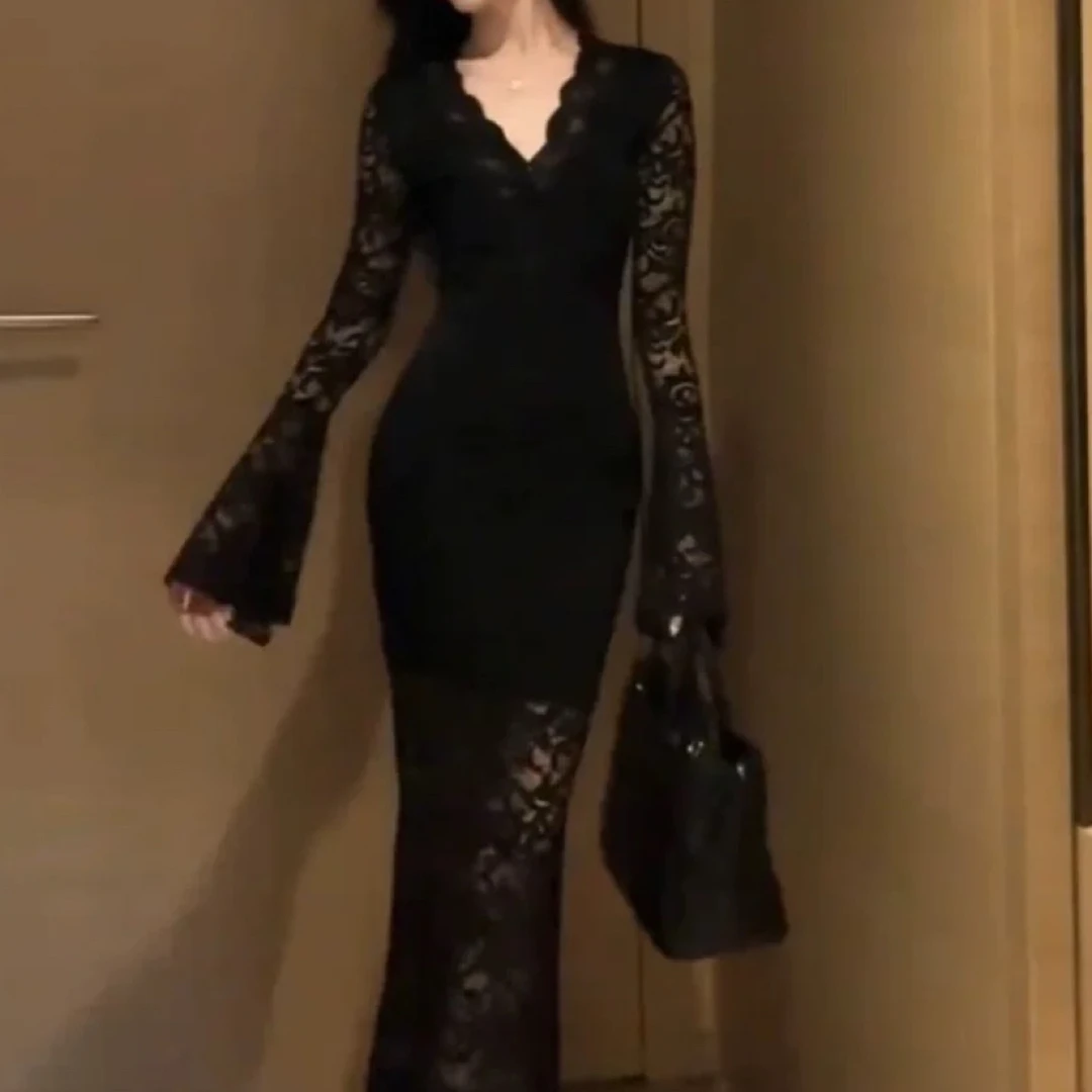 大码女装御姐风气质V领长袖蕾丝连衣裙春秋修身显瘦包臀长裙