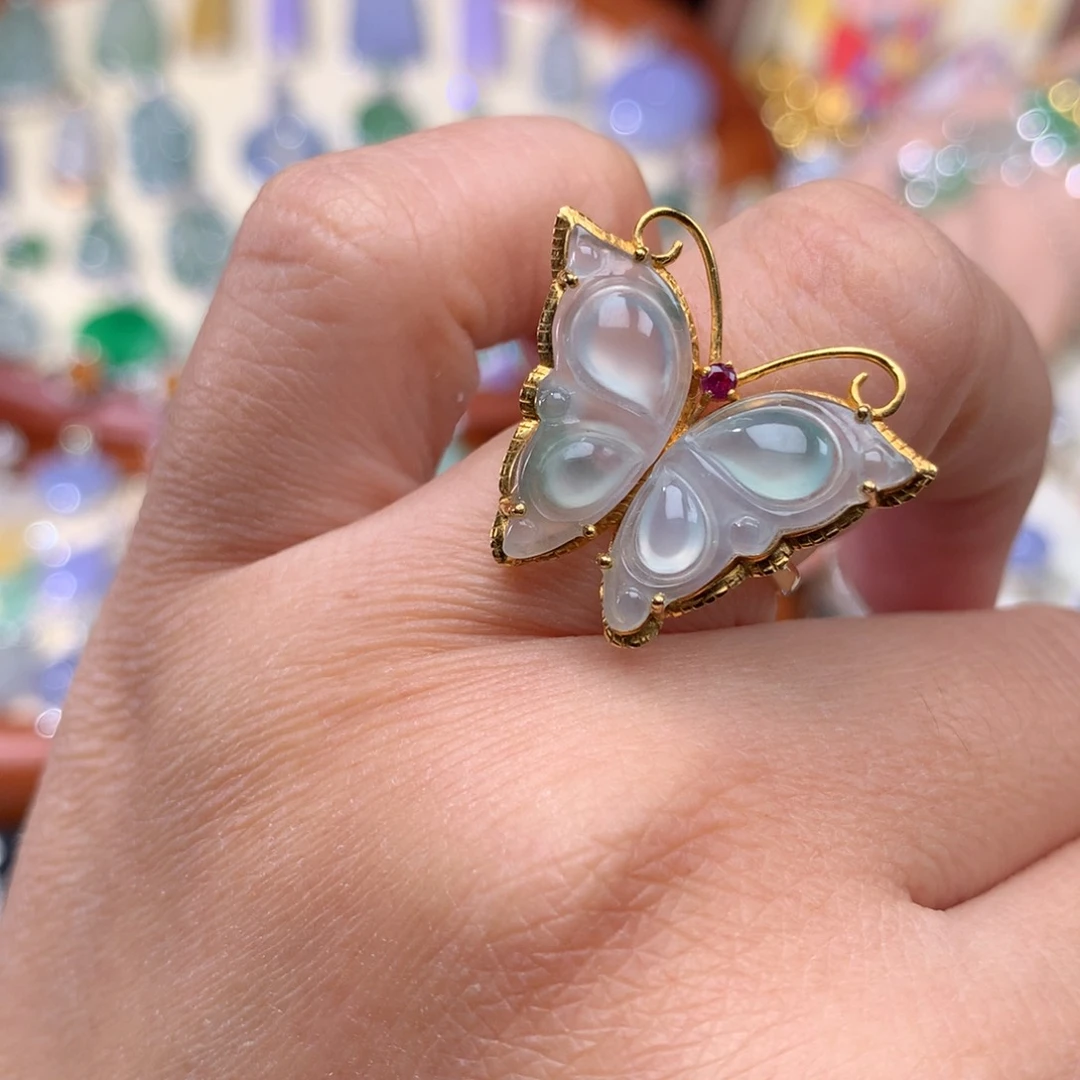 18K金镶嵌戒指翡翠蝴蝶戒指