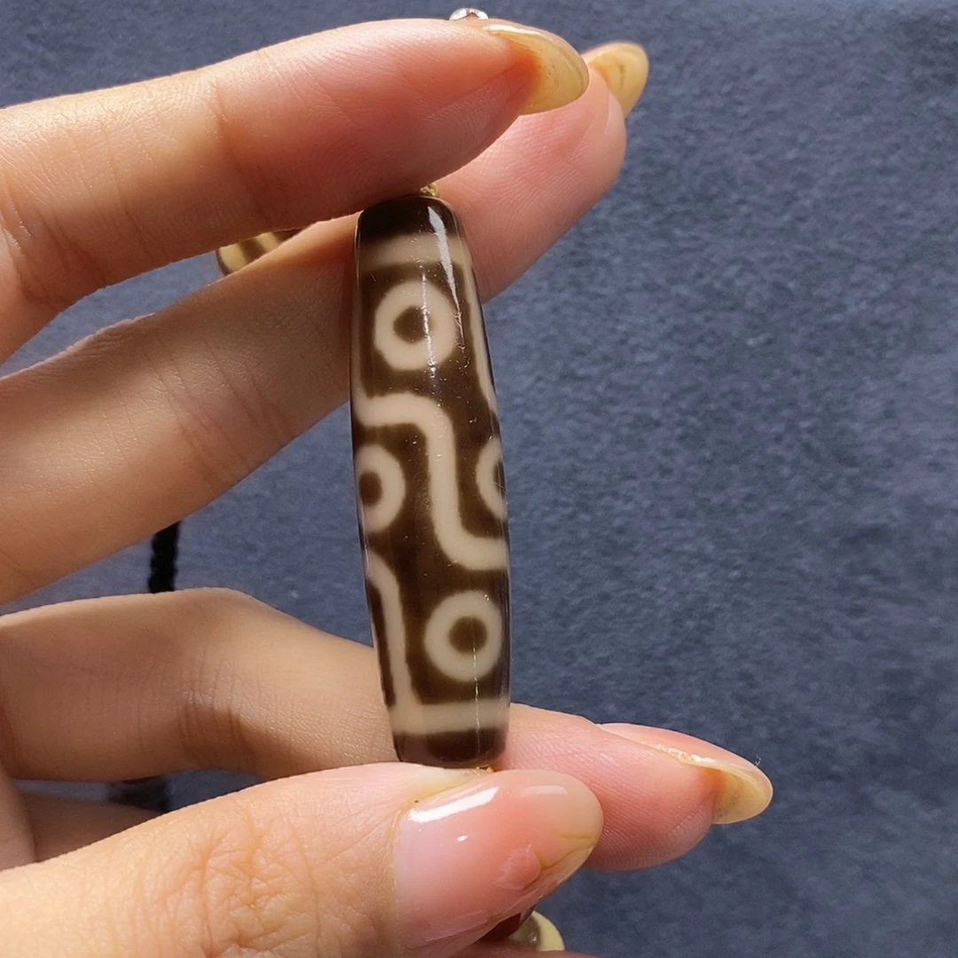 X***.玛瑙/玉髓未镶嵌颈饰