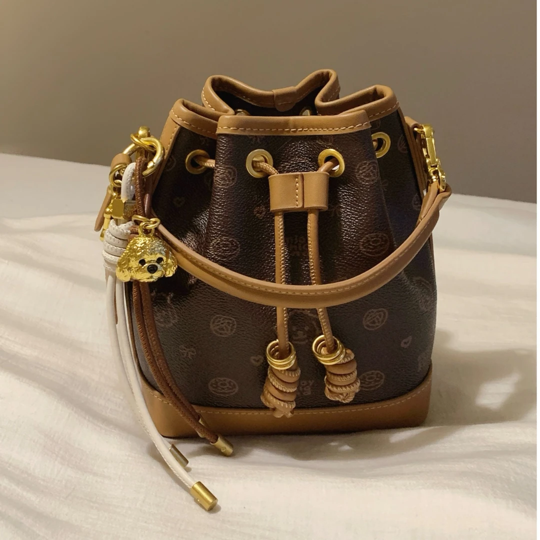 南风Chio2nd 面包小狗 水桶包2025小包包女单肩斜挎包