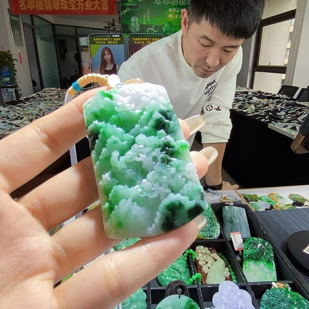 颈饰未镶嵌翡翠翡翠