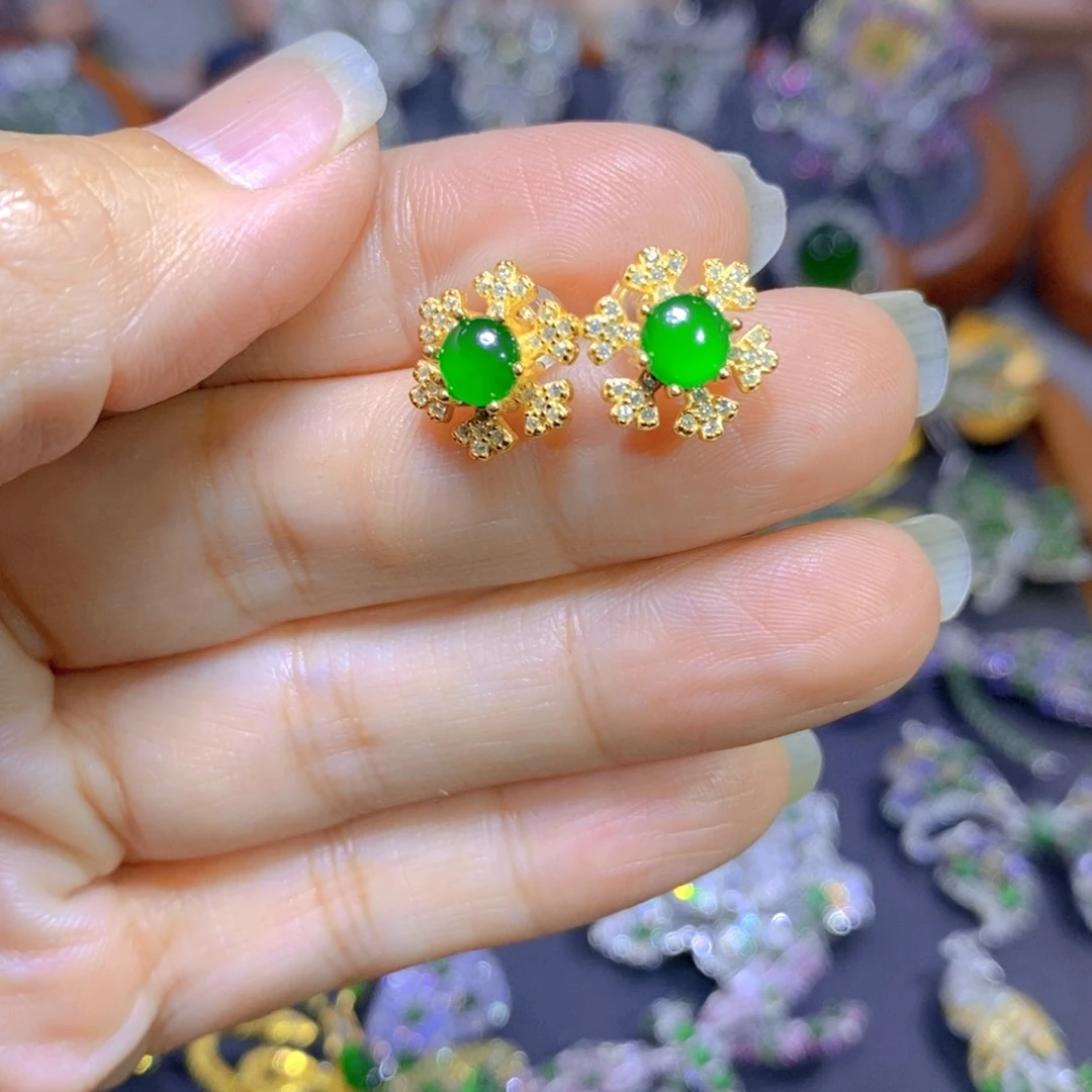 翡翠颈饰银S925镶嵌天然翡翠