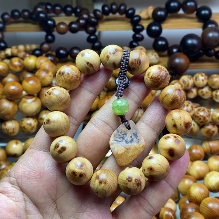 崖柏崖柏1.5瘤疤！