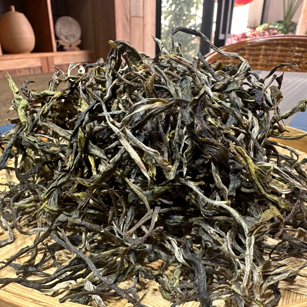 2025年头春老曼峨大树甜茶·散茶