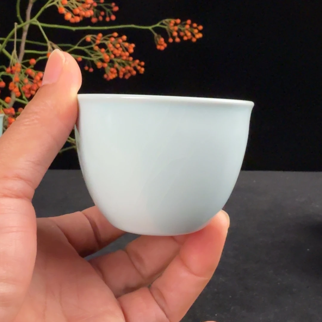 摆件汝瓷月白缸杯