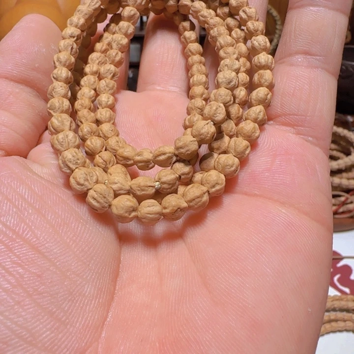 某***.吊坠柏香籽/百香籽