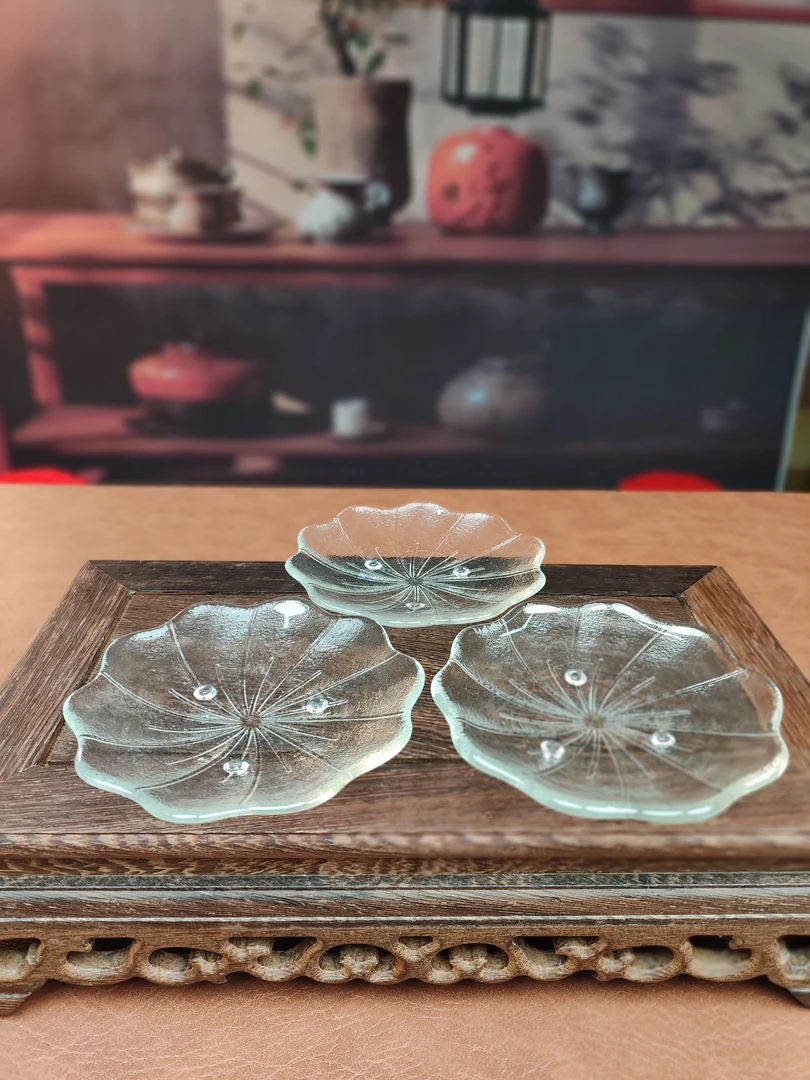 ZH1808-三个花菱玻璃杯垫