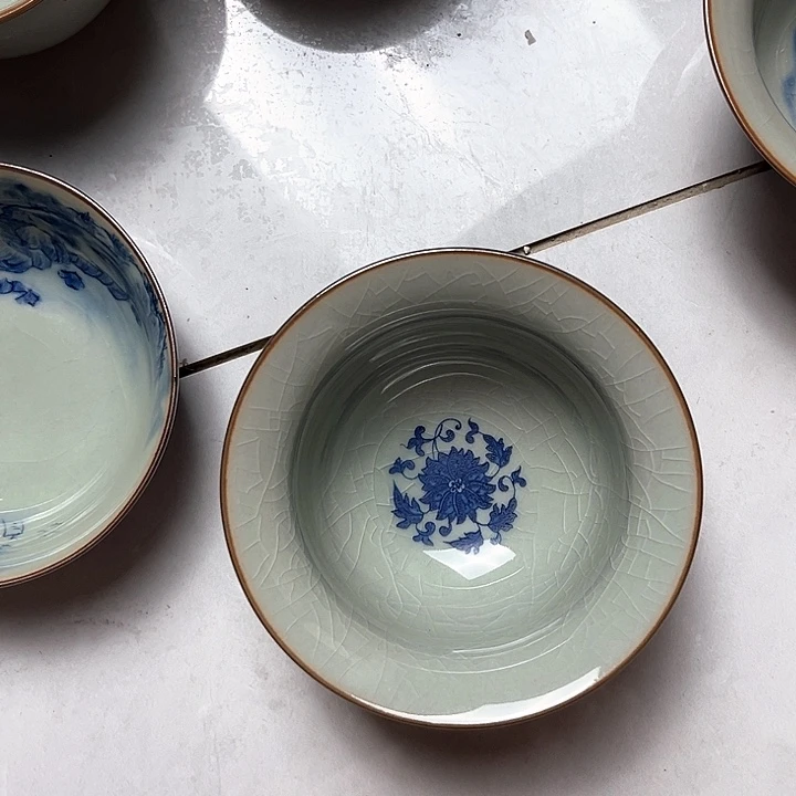 青花缠枝莲压手杯
