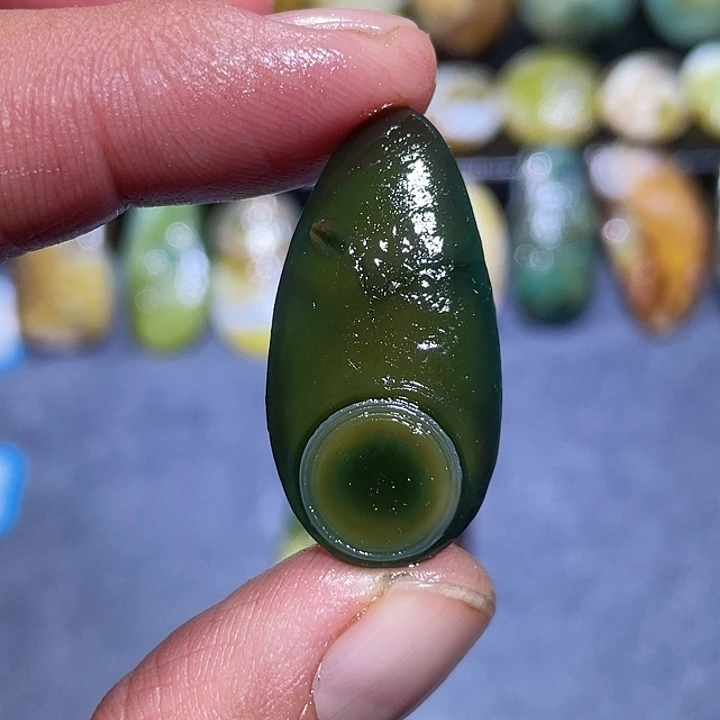 玛瑙/玉髓未镶嵌珠宝奇石