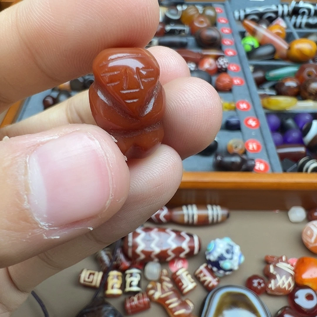 涟***未镶嵌玛瑙/玉髓珠宝半成品