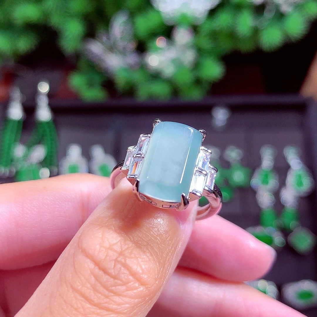 颈饰未镶嵌翡翠天然