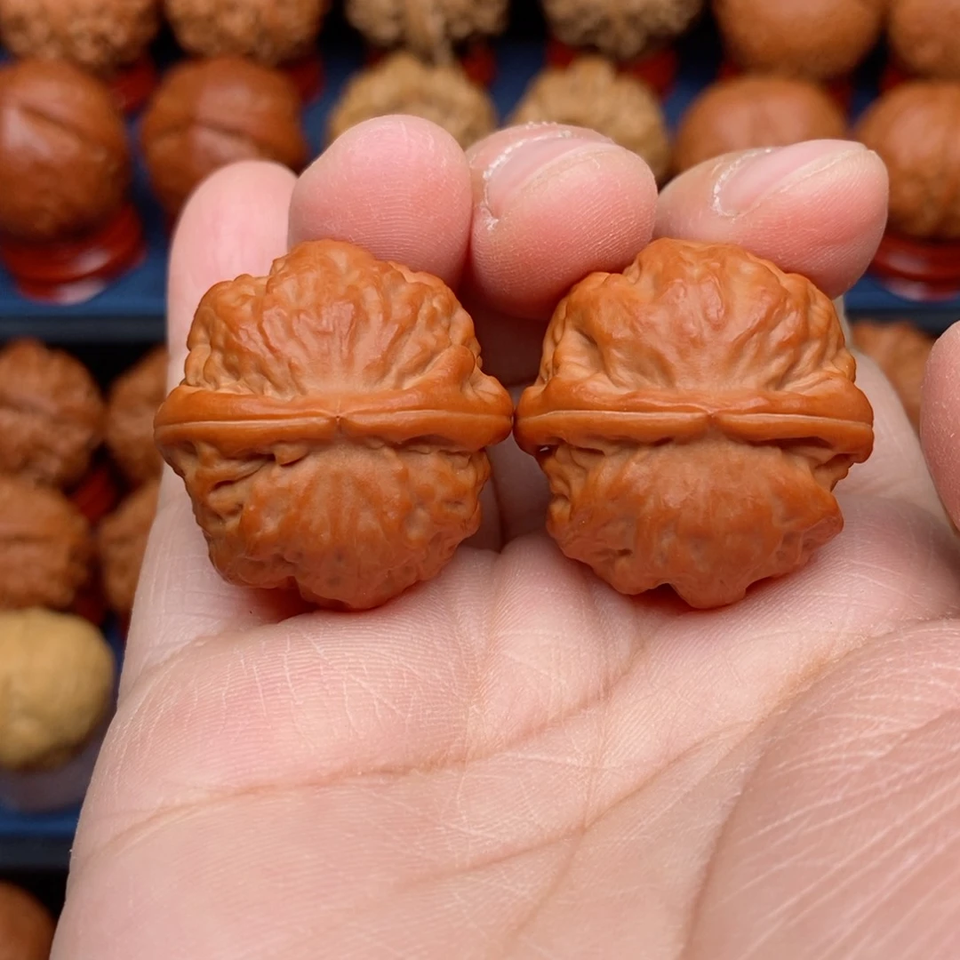 把件文玩核桃手捻精品玉石方尊