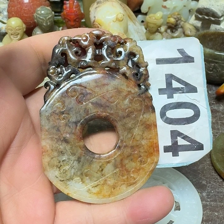 玉***馆和田玉未镶嵌颈饰