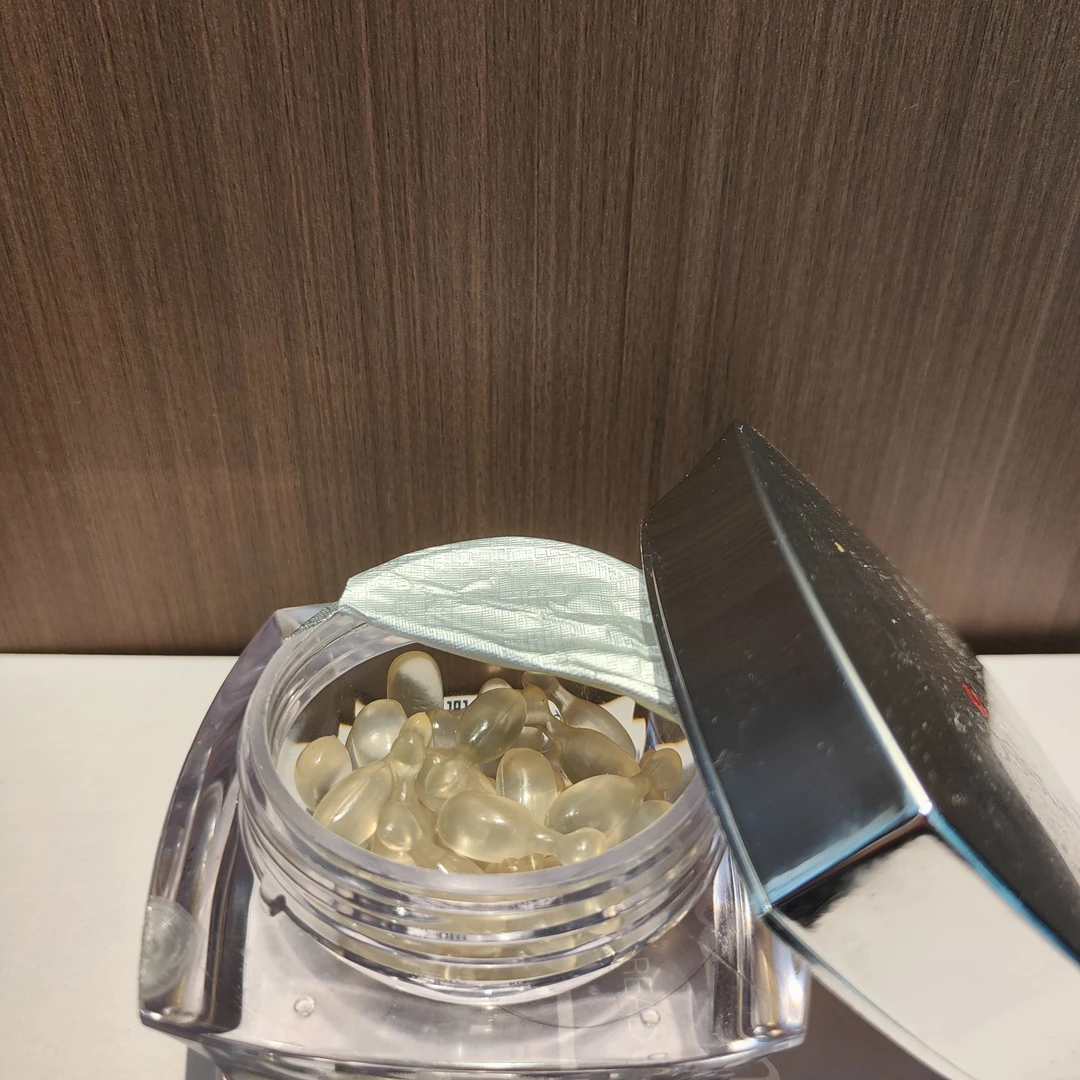 时空胶囊修复精华