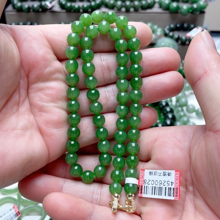 和田玉（碧玉）未镶嵌颈饰