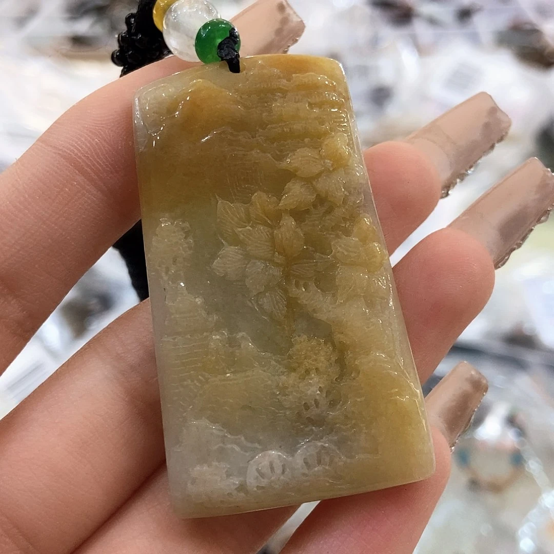 翡翠颈饰未镶嵌天然