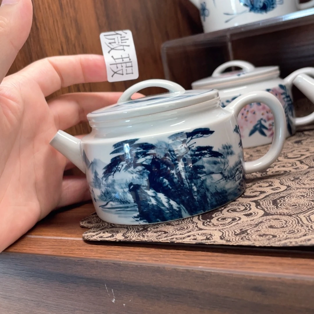 釉下手绘茶具微瑕