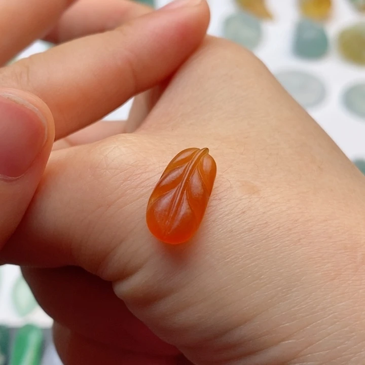 定制翡翠未镶嵌树叶