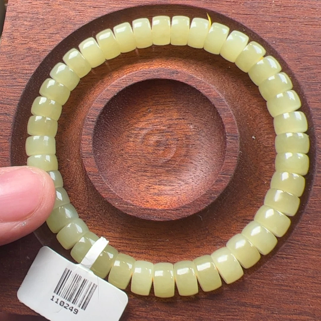 刘***铁和田玉未镶嵌吊坠(不含链)