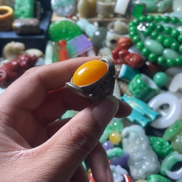 和田玉未镶嵌吊坠(不含链)