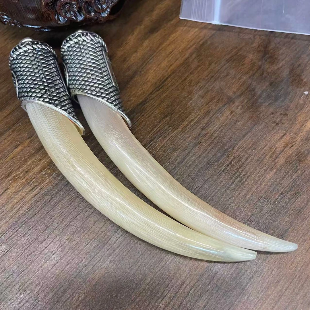 23  白 美甲 木质工艺吊坠把件