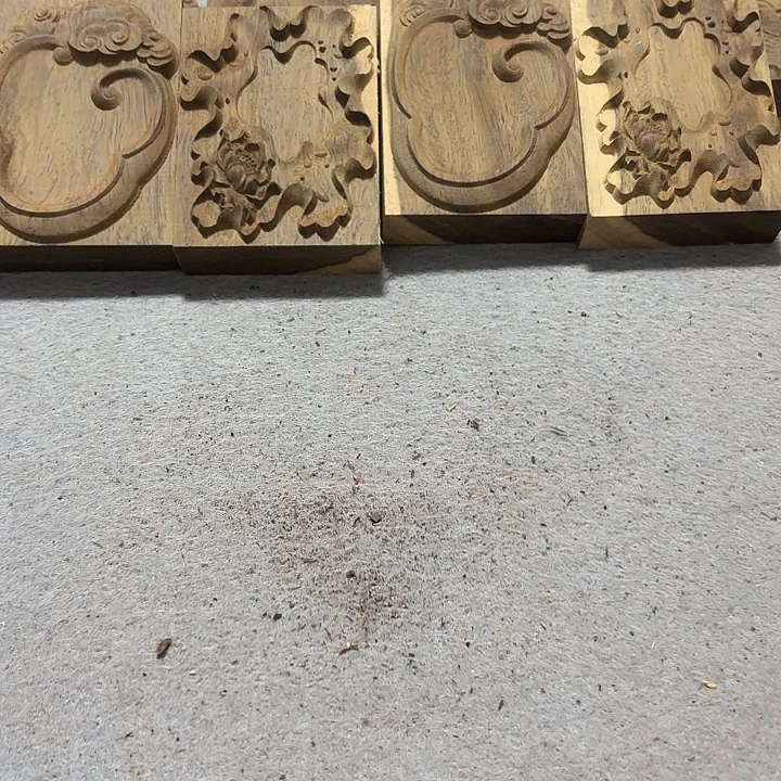 李***店风车木（黑檀木）瑕疵底座