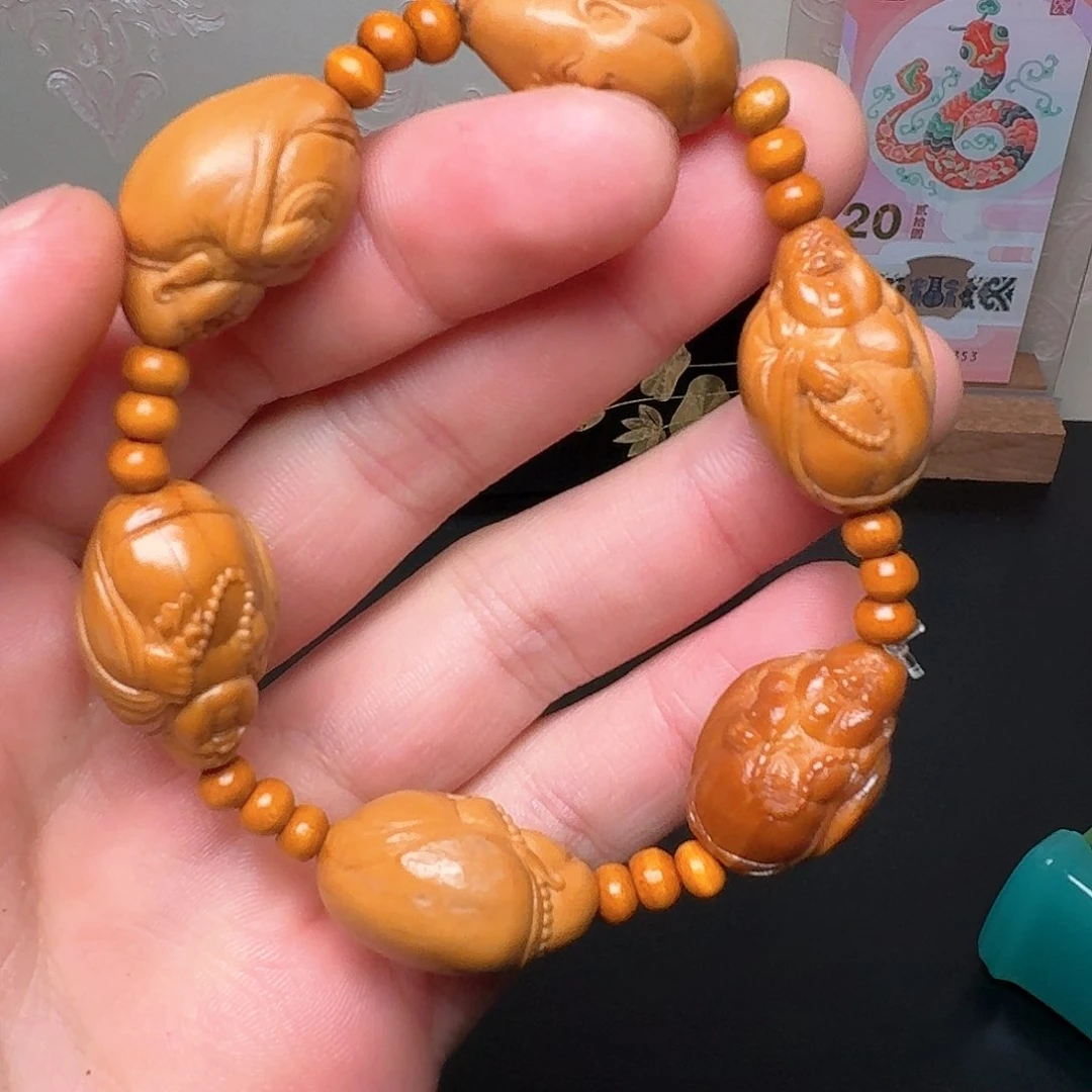 橄榄核吊坠房间号