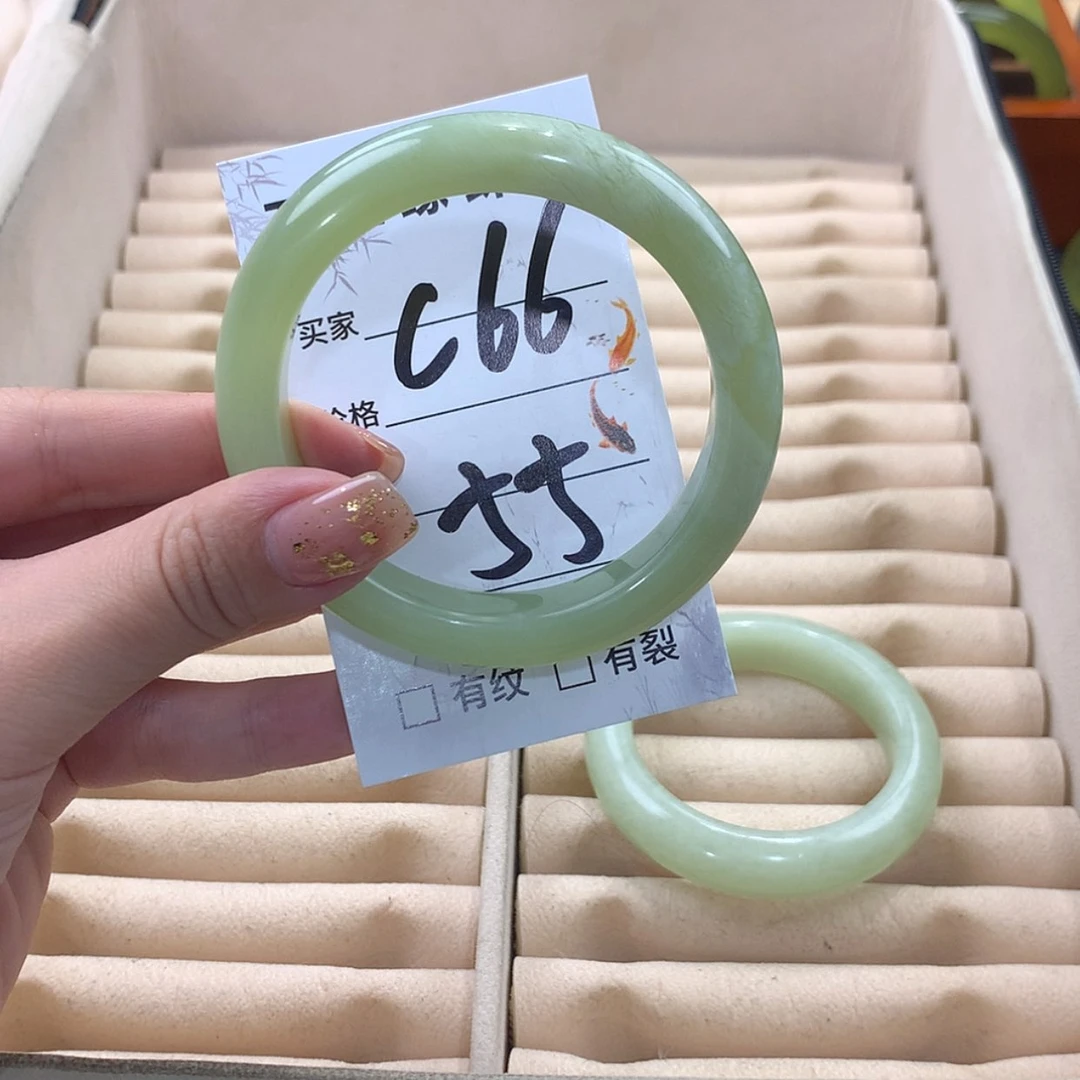 【闪购商品】蛇纹石玉未镶嵌手镯