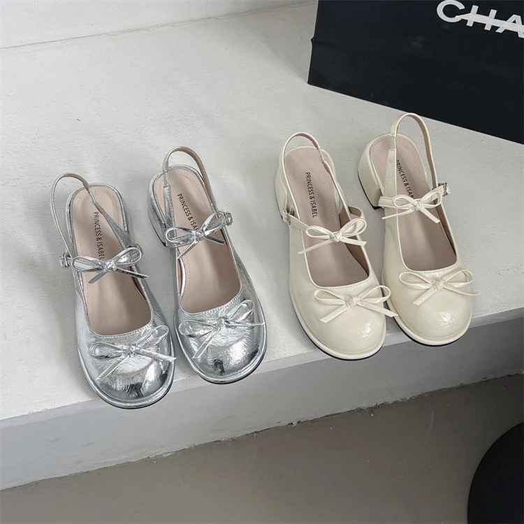 白色法式仙女风粗跟包头凉鞋女款2025新款夏季配裙子玛丽珍单鞋子