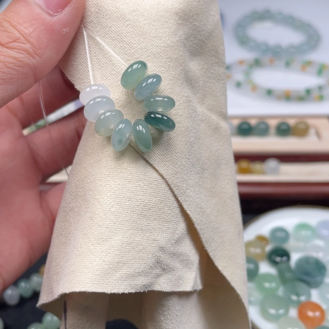 翡翠散珠卡8 鼓珠 9颗
