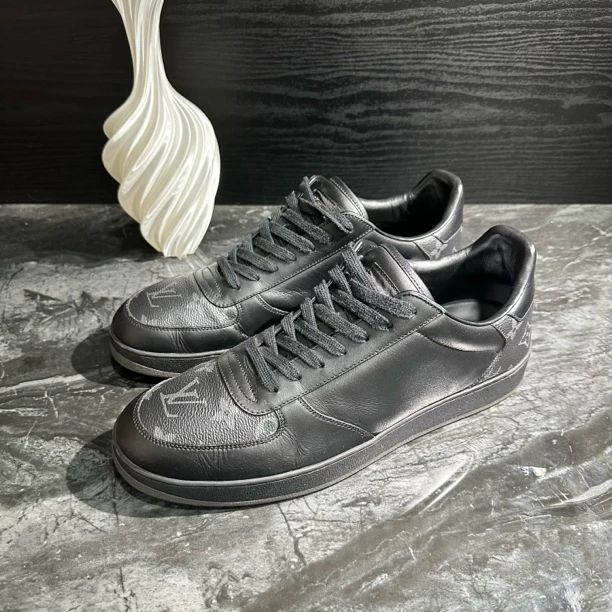 95新 LouisVuitton/路易威登 42.5码/黑色老花低帮板鞋