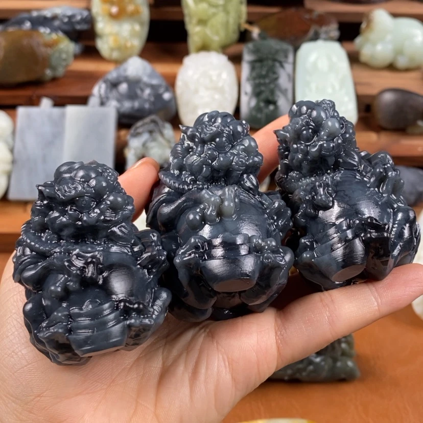 【闪购商品】未镶嵌和田玉把件瘦***王定制