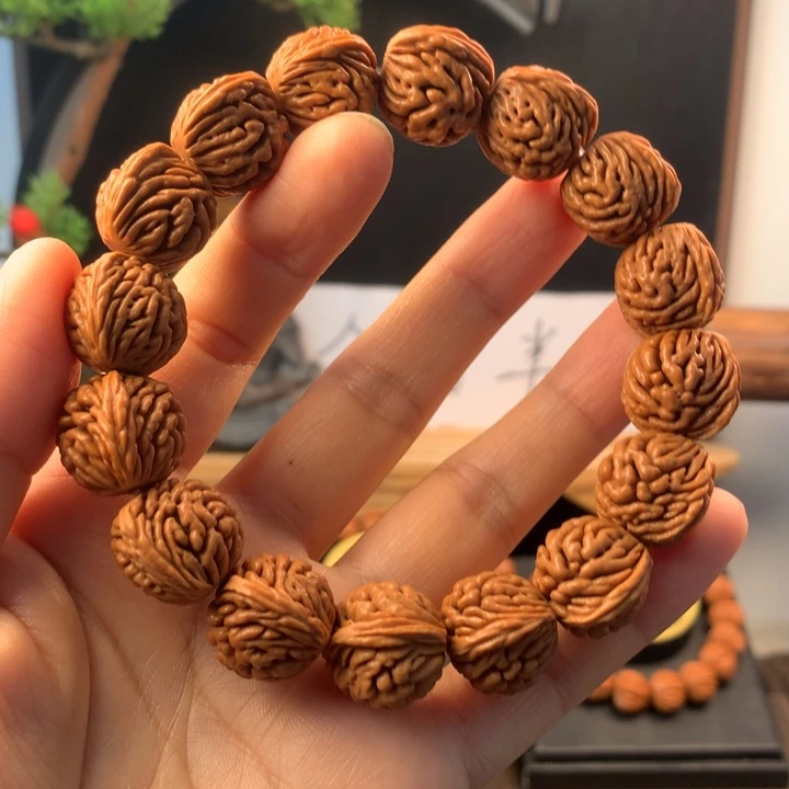 文玩核桃吊坠17刺龙