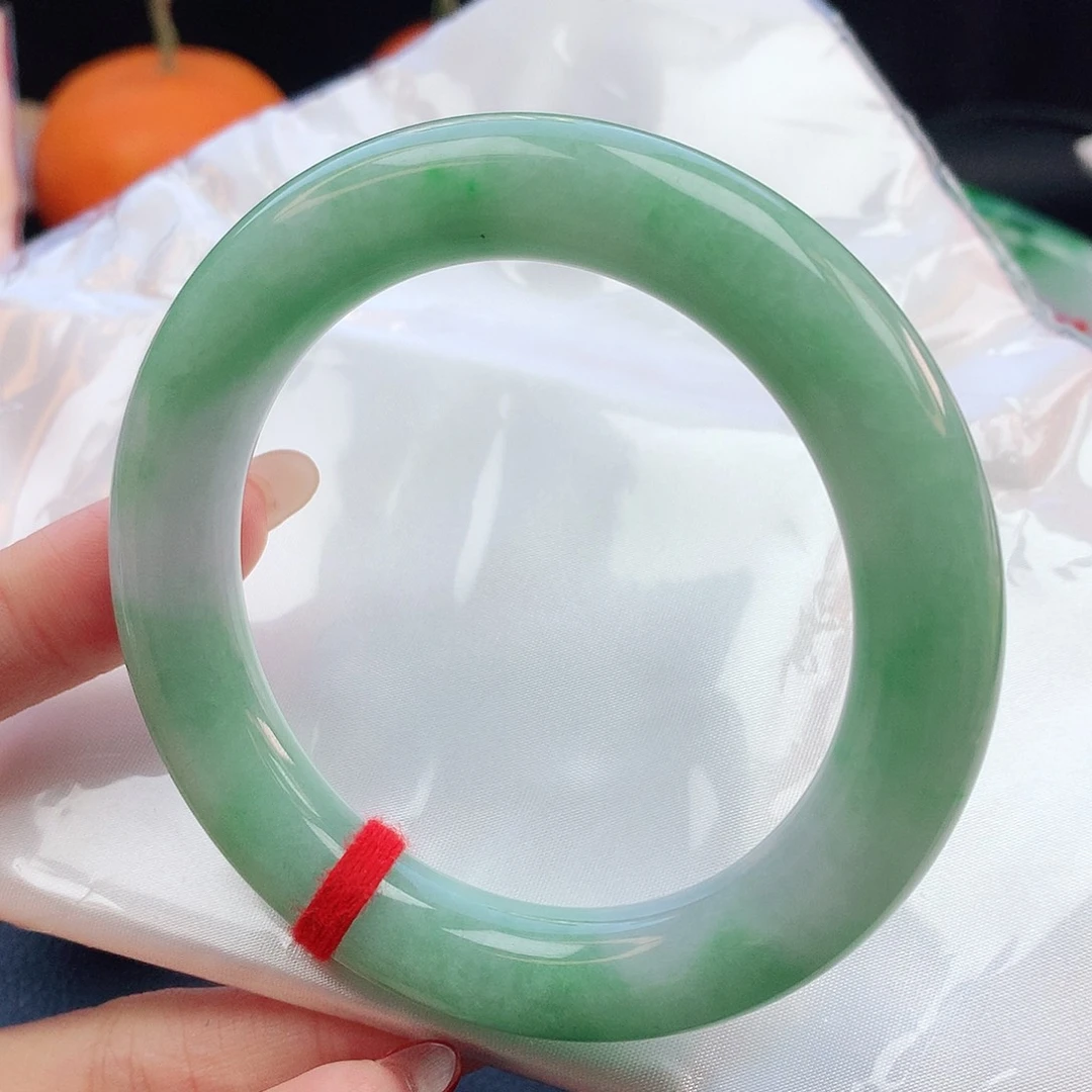 翡翠手镯未镶嵌59圆条882250