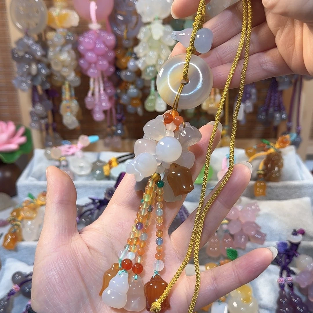 玛瑙/玉髓小挂件福利款不挑不拣通货料子带有包容点未镶嵌冰*