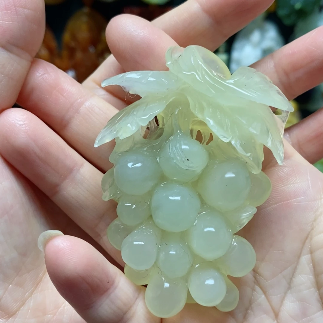 岫玉未镶嵌吊坠(赠链)