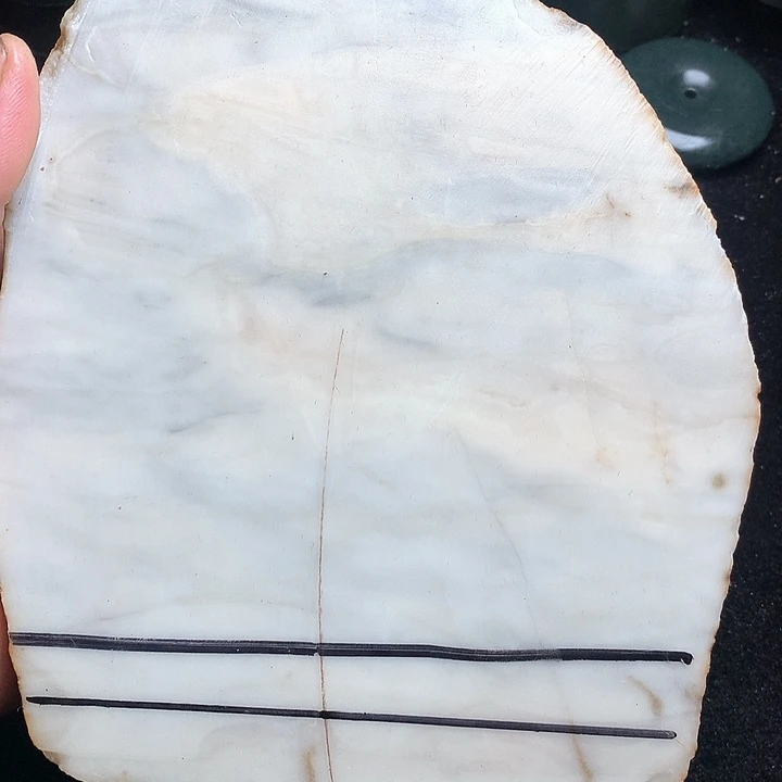 和田玉（糖玉）未镶嵌珠宝奇石