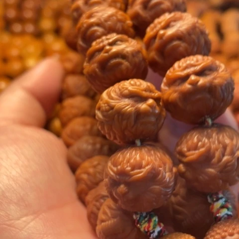 手串猴头核桃缘*水舞台