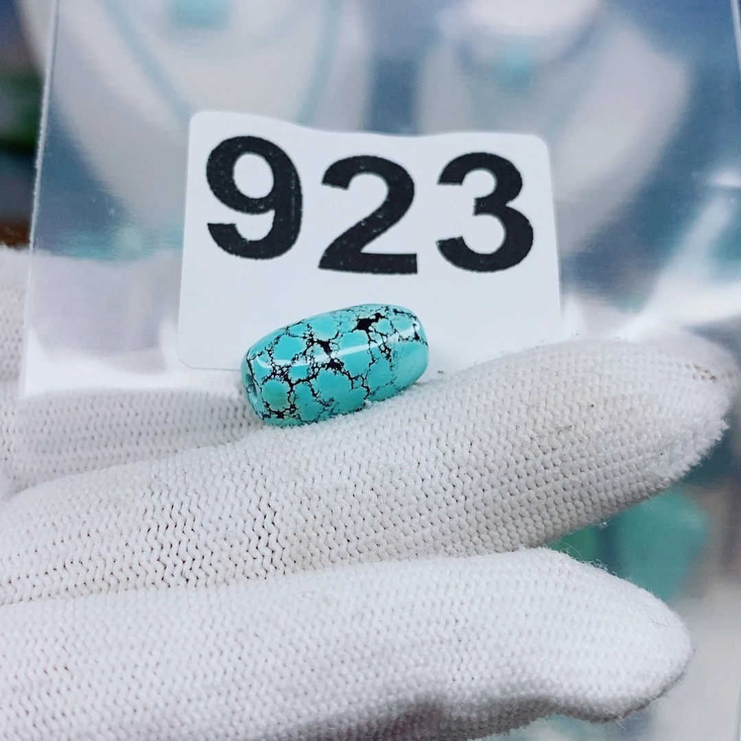 未镶嵌绿松石颈饰