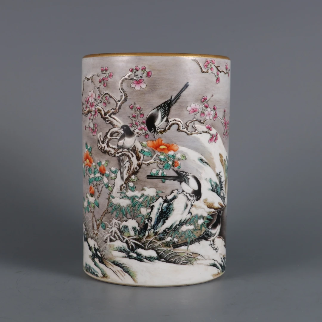 2541 珐琅彩雪景花鸟纹笔筒