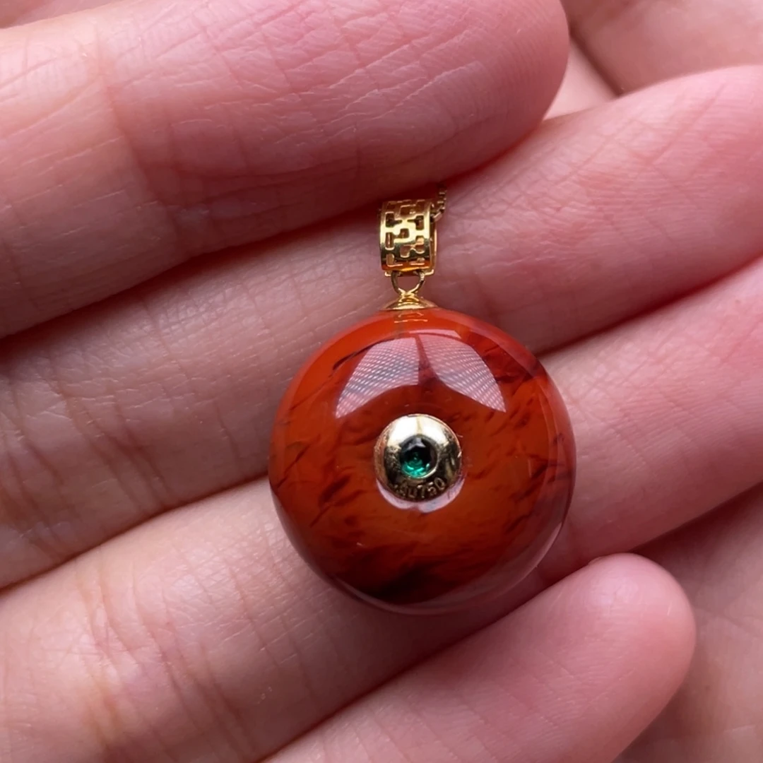 南红玛瑙18K金镶嵌珠宝奇石平安扣吊坠